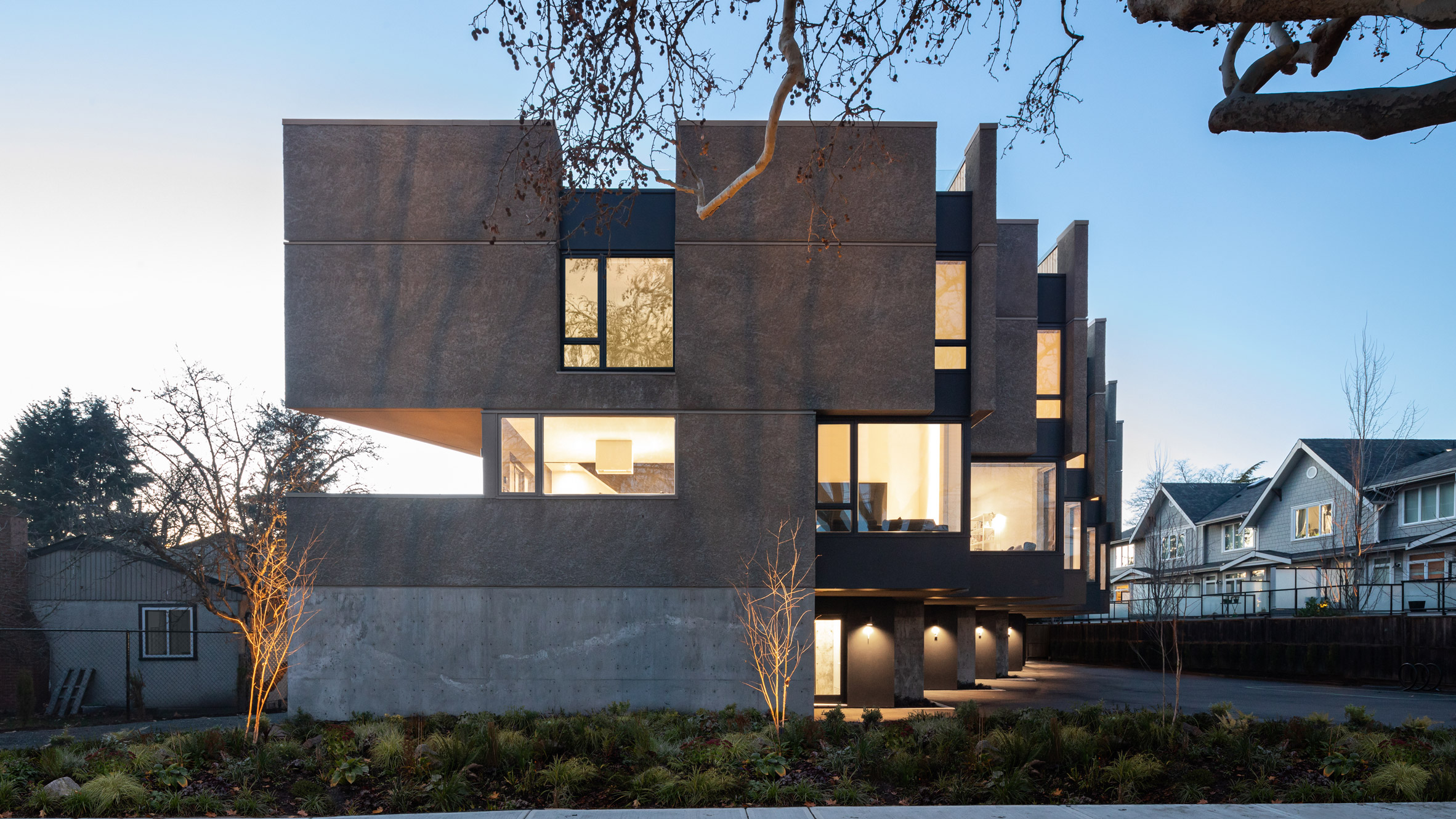 维多利亚珍珠住宅楼 | 创新三角形设计，家庭友好城市居住新模式-0