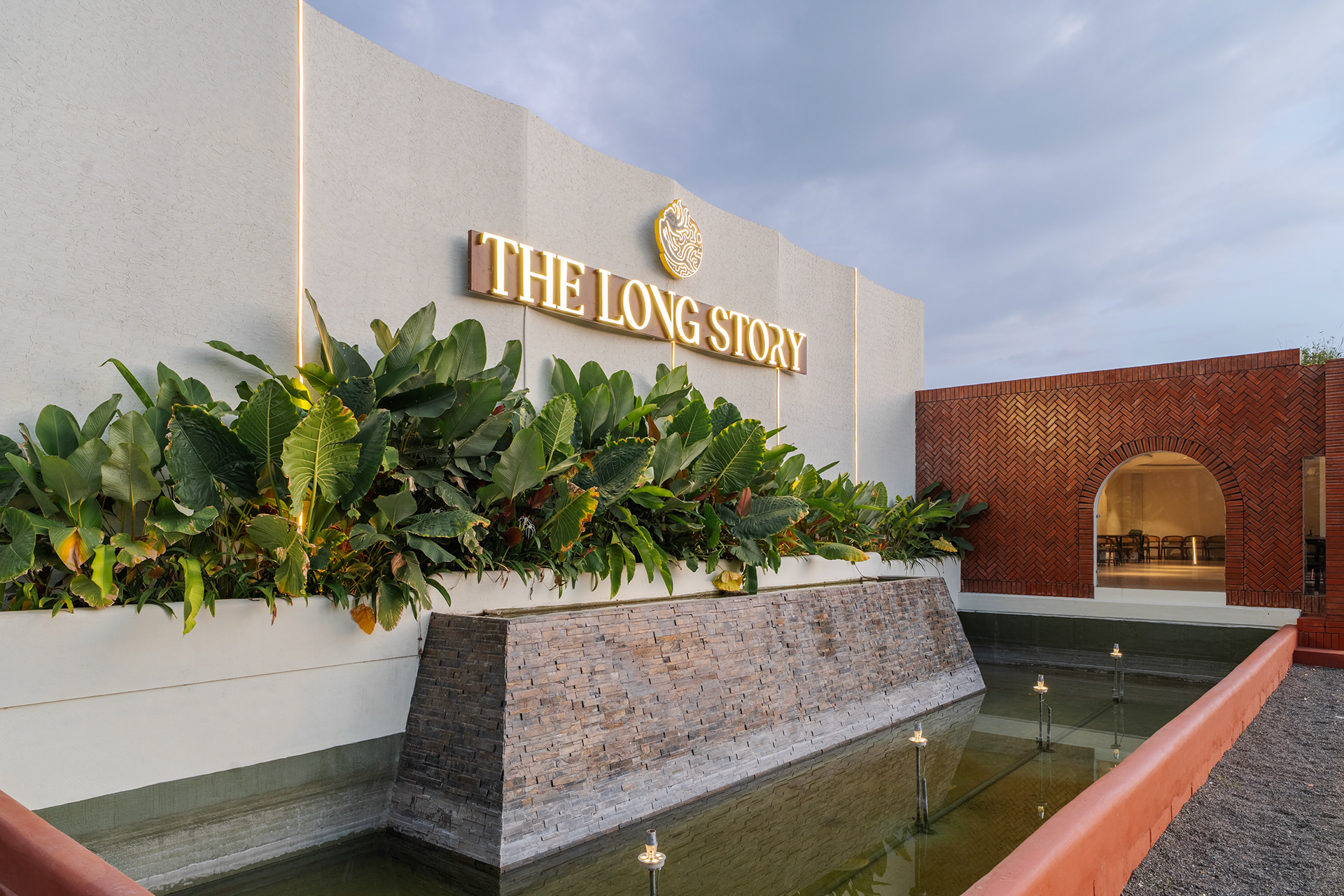 露台餐厅丨KARTHIK ARCHITECTS-35