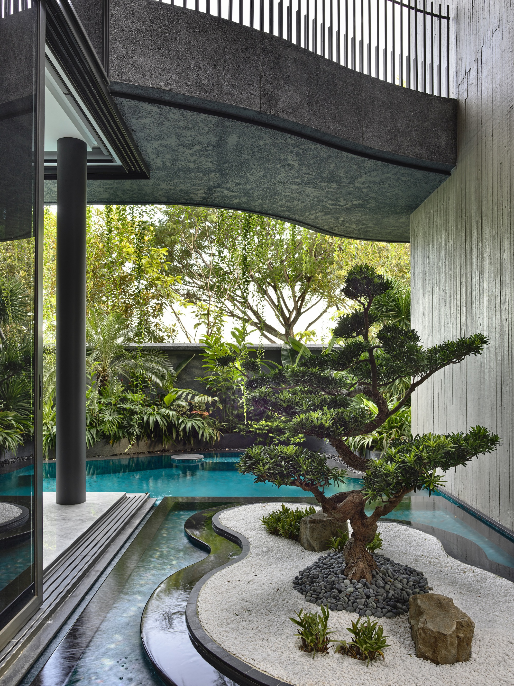 具体的阴阳屋丨新加坡丨HYLA Architects-25