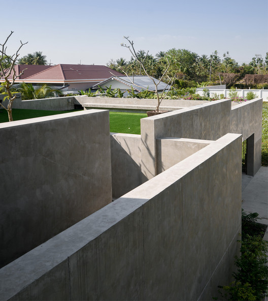 泰国乡村绿色隐居—— Baan Klang Suan ForX Design Studio-25