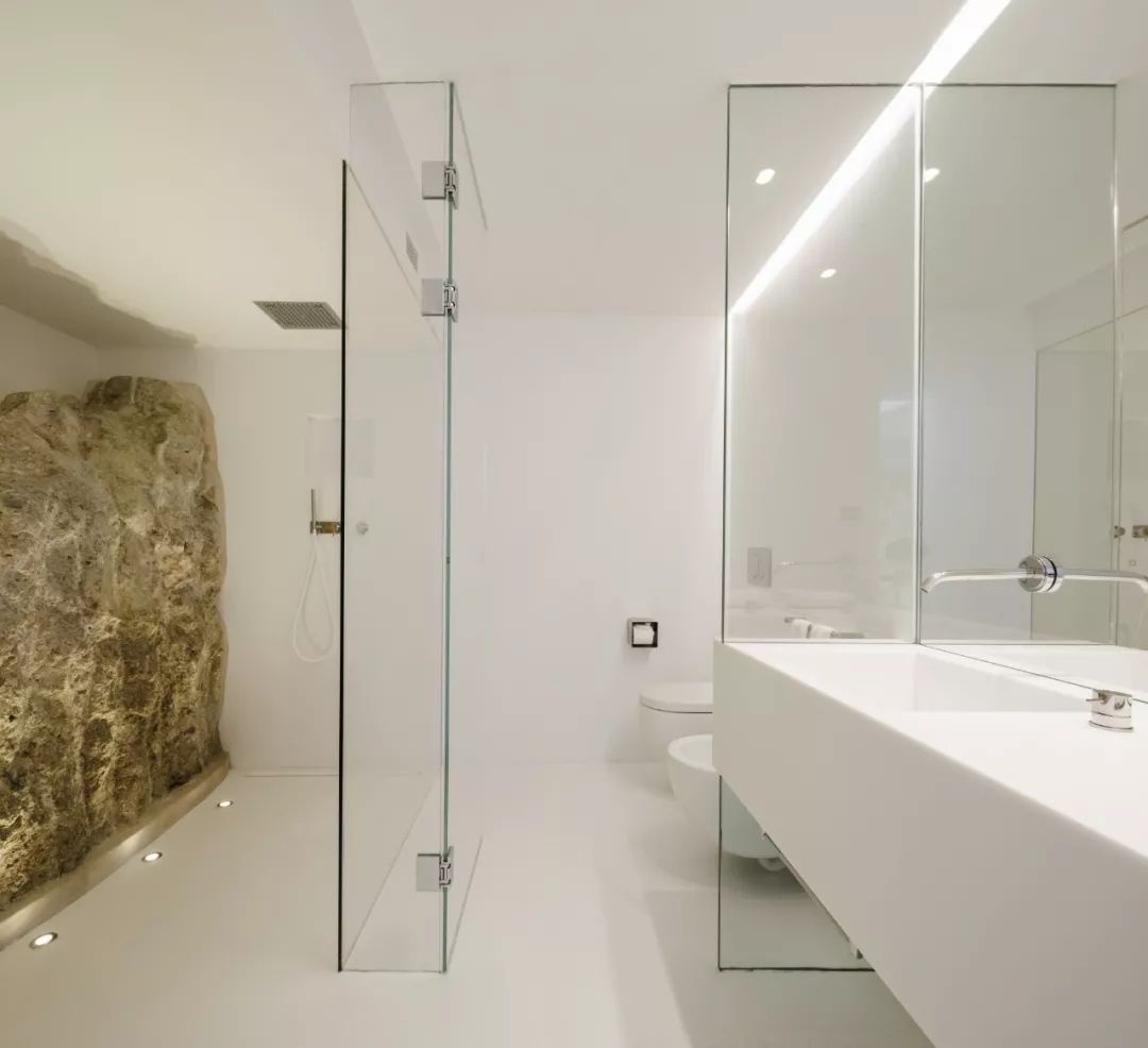 地中海风情的 Villa Mediterraneo | 几何结构与自然景观的完美融合-34