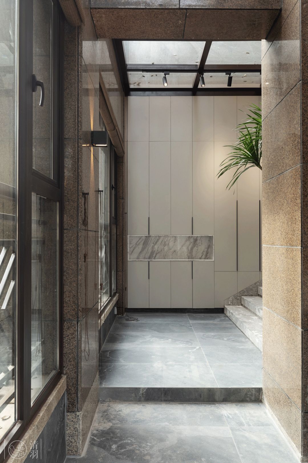 成都市复式公寓的现代简奢花园生活-42