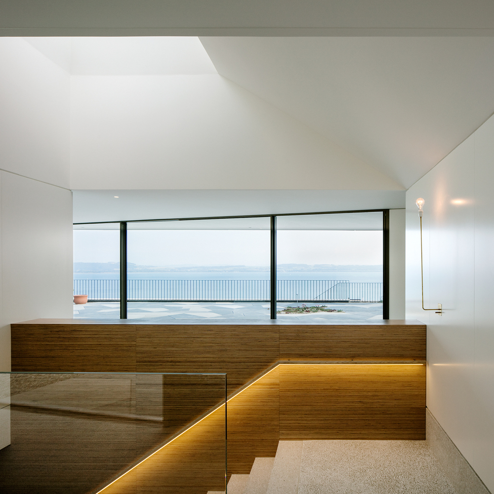 瑞士 Hauterive 湖畔混凝土与玻璃的现代住宅-47