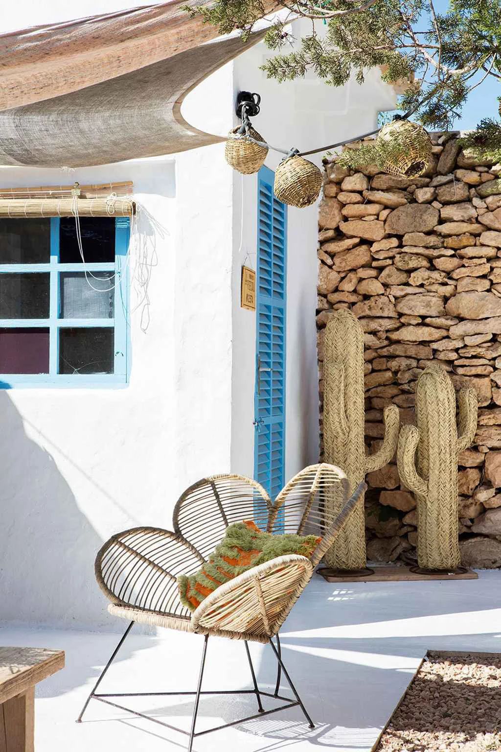 西班牙白色避暑别墅设计-14