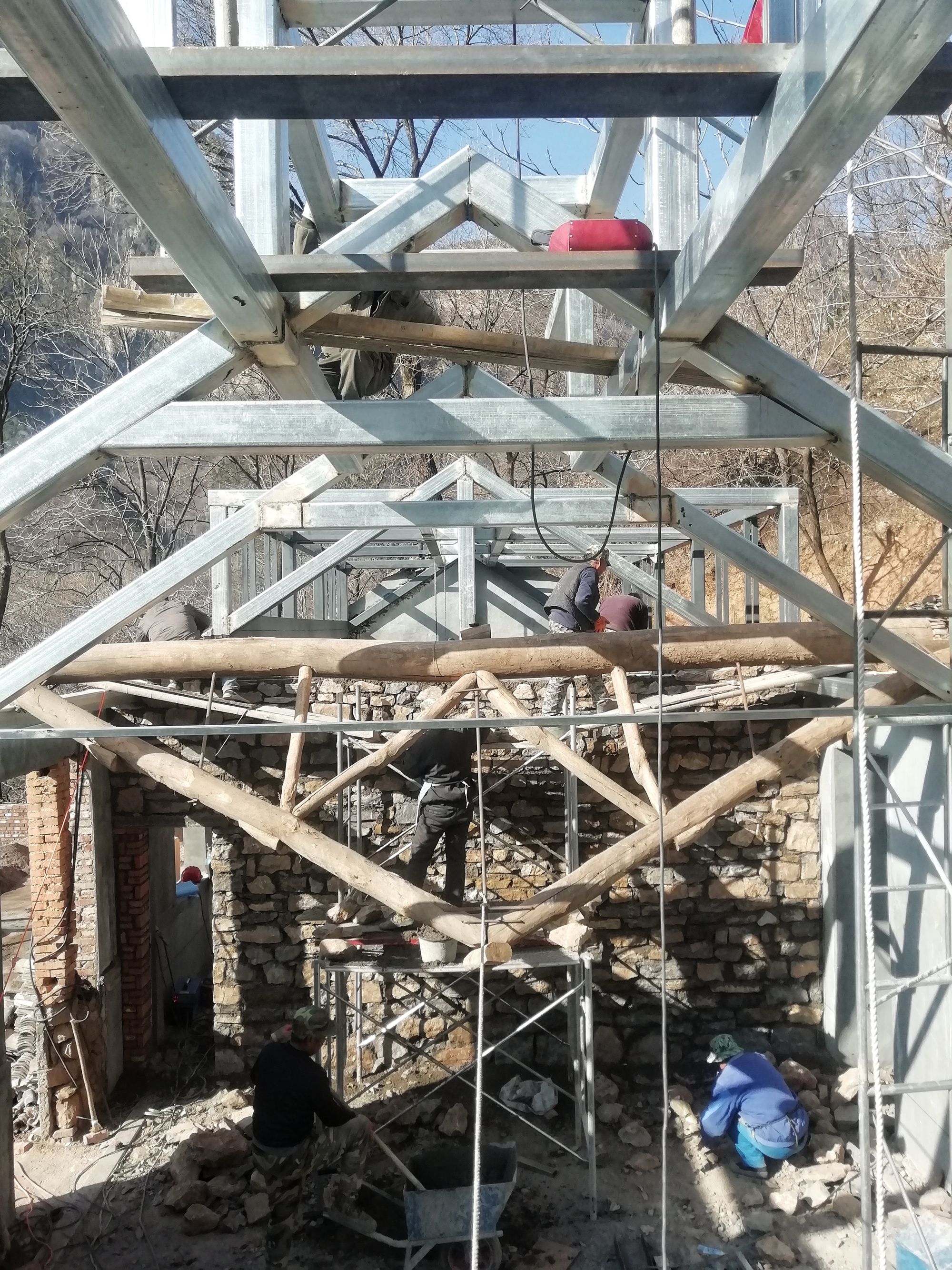 国梁艺术大学生研究训练计划中心丨中国-46