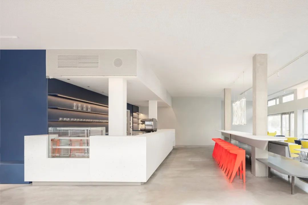 简约咖啡店设计丨德国柏林丨Kinzo-8