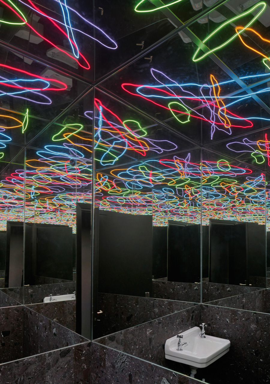 斯德哥尔摩 Rodebjer 旗舰店,粉红极简时尚空间-14