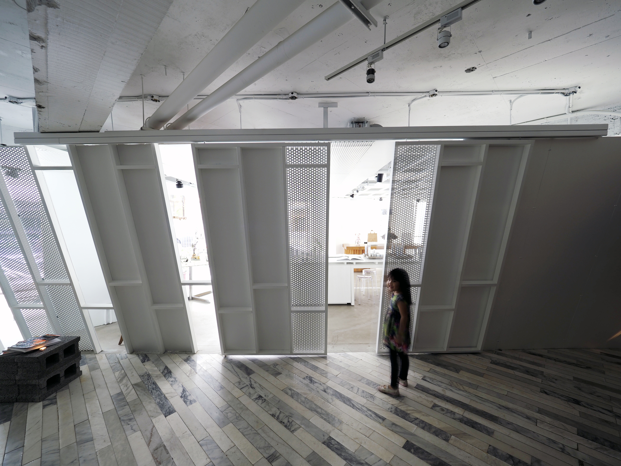 偷工减料商店和画廊-19