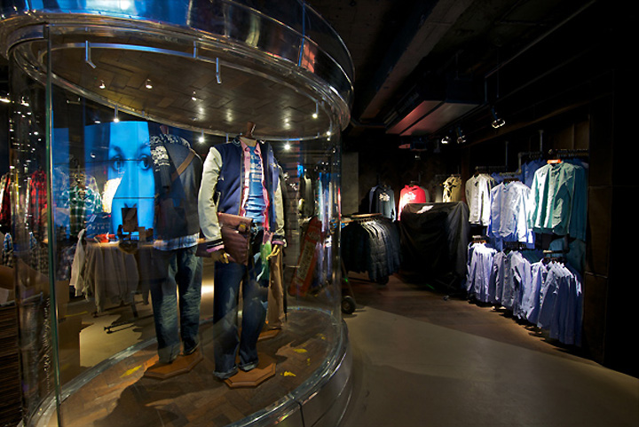 Superdry旗舰店,伦敦-10