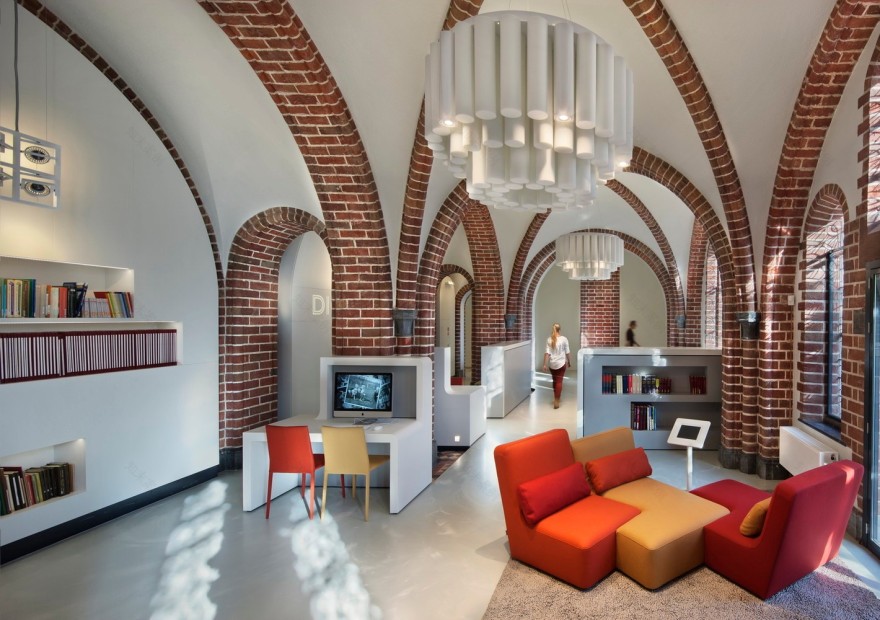 阿森 Drents 档案所 | 传统建筑的现代新生-9