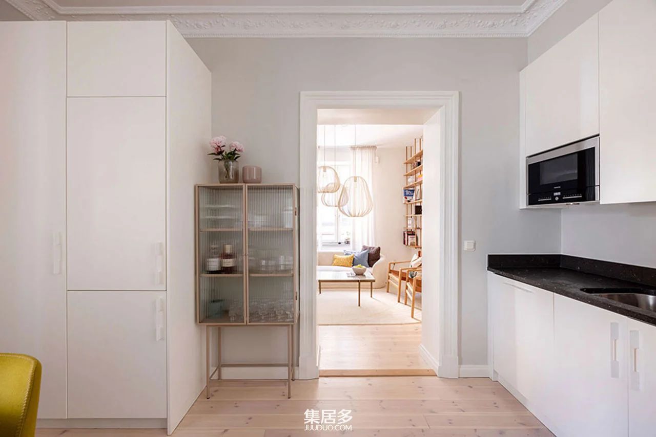 哥德堡 19 世纪建筑玻璃后卧室公寓丨瑞典-25