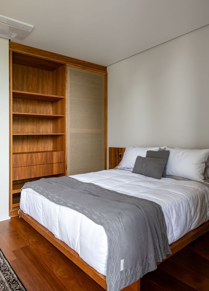 绿意盎然与自然共生的巴西家庭住宅丨巴西圣保罗-46