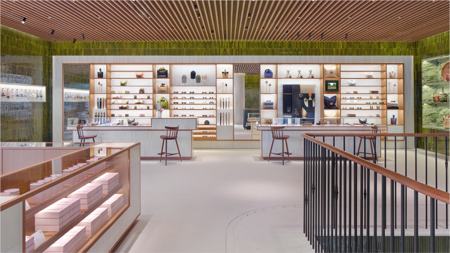 罗意威之家

注：LOEWE是知名时尚品牌，常见中文译名为罗意威   丨日本东京丨Jonathan Anderson-6