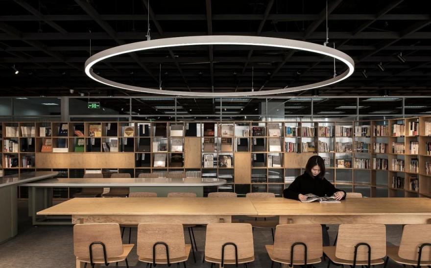 模糊边界,打造轻盈办公阅读空间-10