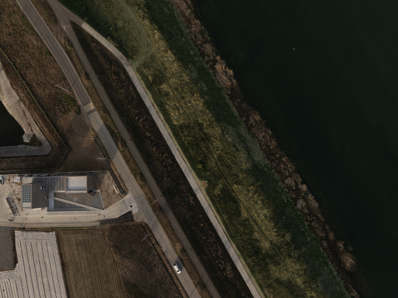 韩国电影办公室和商业建筑丨大气环境-11