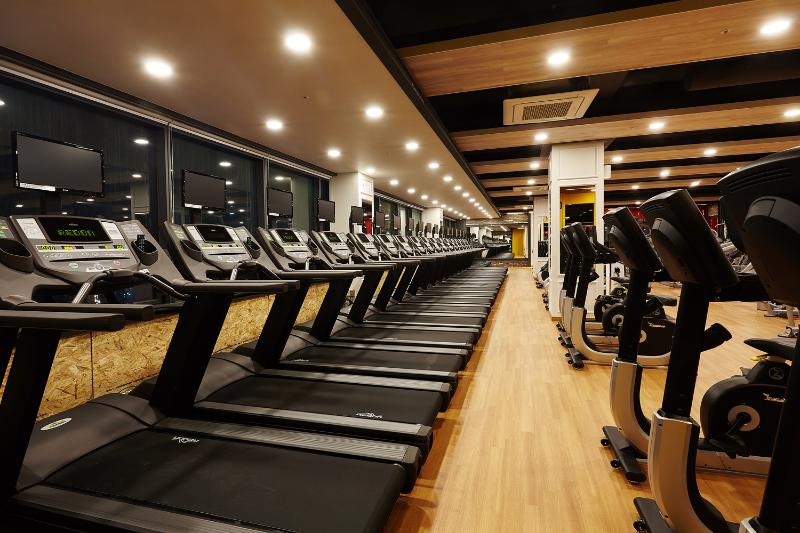 240 平运动中心，温馨舒适的空间设计-9