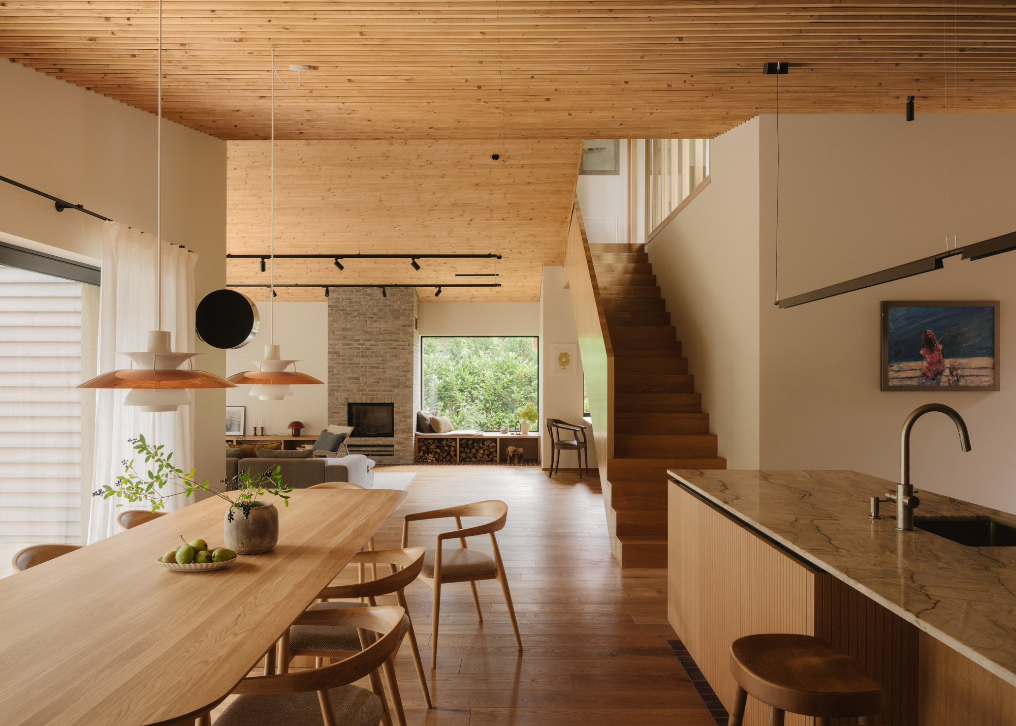 Residence on the Edge of National Forest / Studio GAB-17