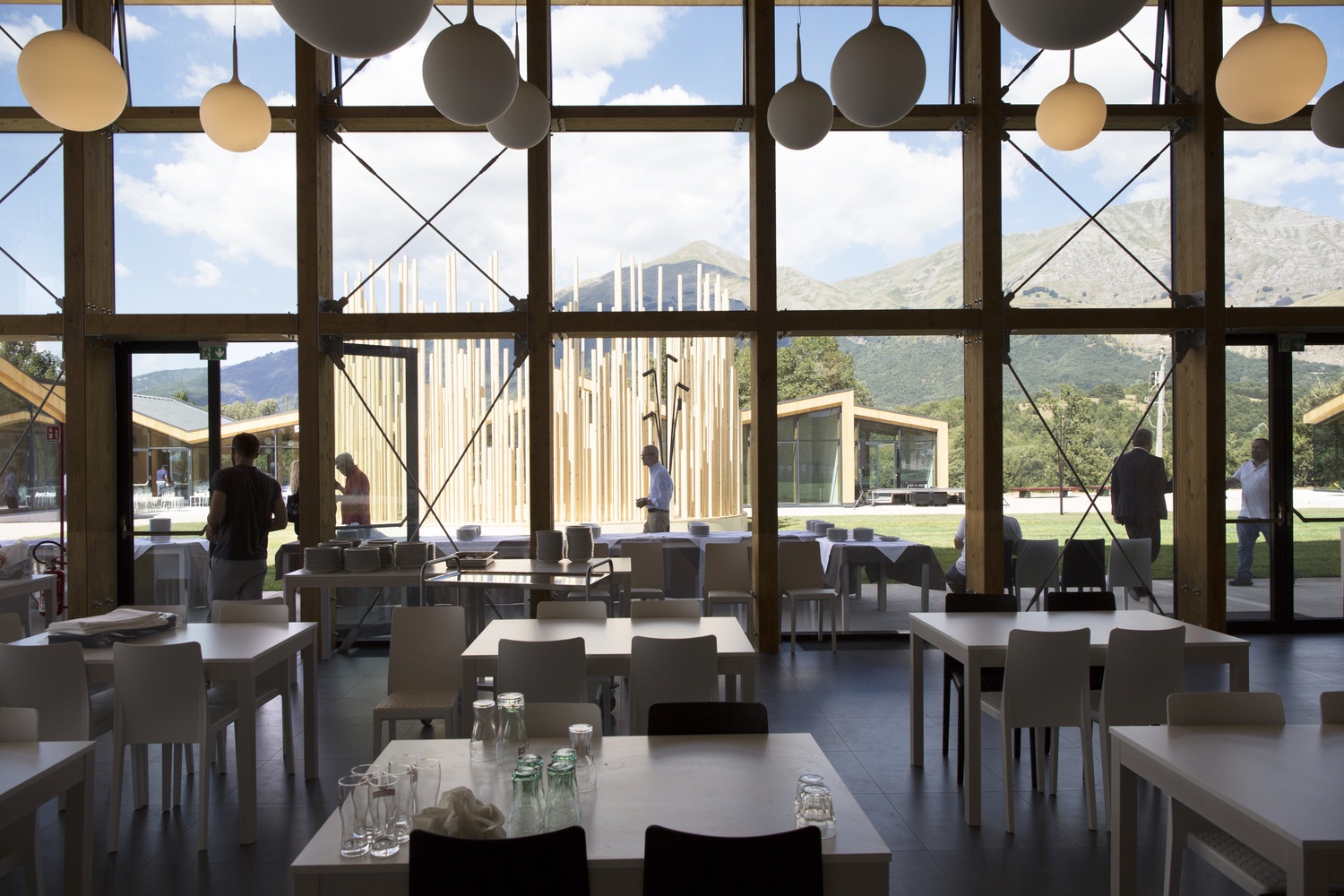 与时间赛跑建造高品质食堂-0