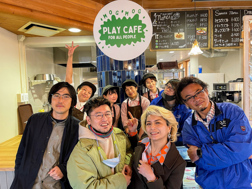 萌萌游戏咖啡馆(注:MOGMOG若为特定品牌名可按音译萌萌,若有更准确背景信息可按需调整) 丨日本福冈丨石井大吾デザイン室一級建築士事務所-40