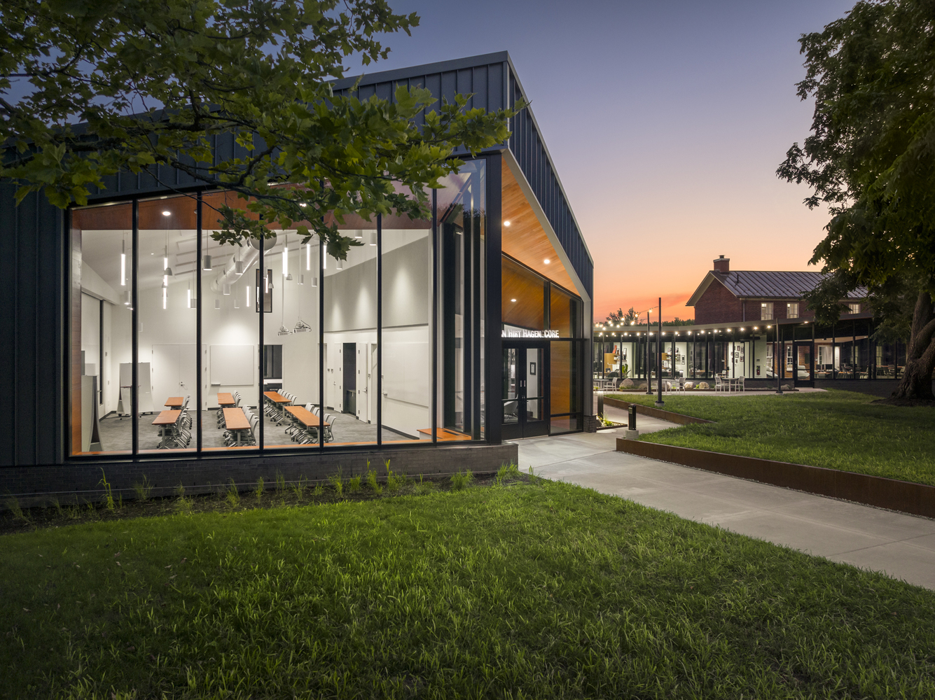 美国宾夕法尼亚州立大学 Behrend 联邦住宅丨GBBN-19