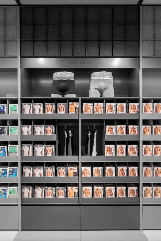 荷兰 DE BIJENKORF 商场男士区设计 | i29-21