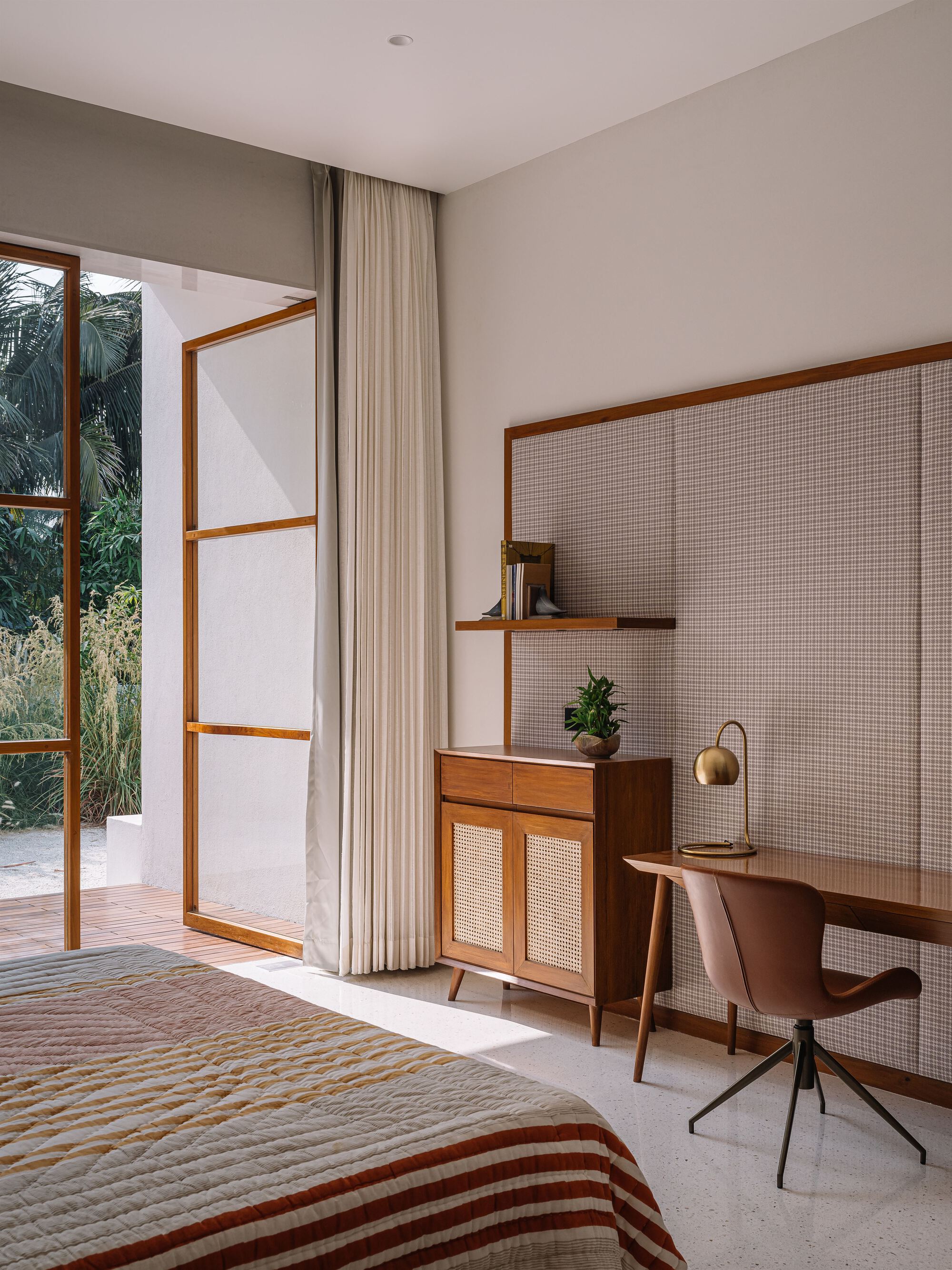 白色的住宅丨印度丨Dipen Gada and Associates-19