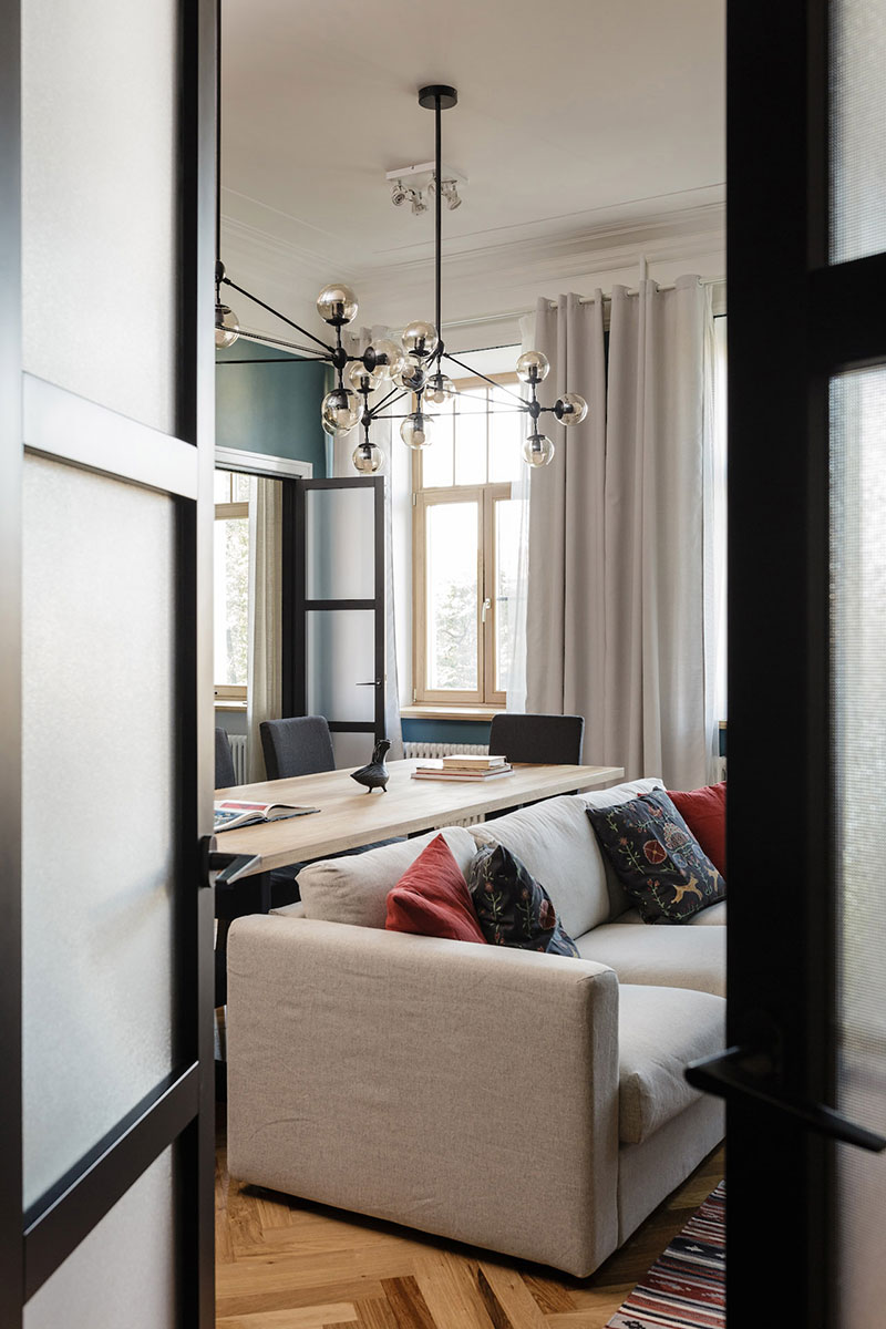 圣彼得堡历史建筑中的精美公寓改造-19