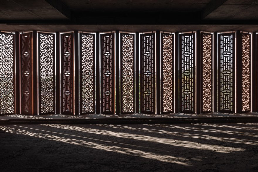 Studio Lotus wraps stone lattices around museum-cum-jewellery store in Jaipur-31