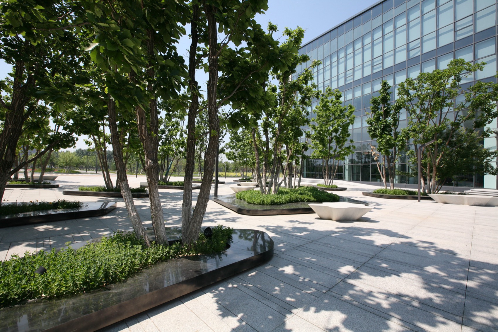 常规中的非常规·沈阳材料科学国家研究中心交融之园丨中国沈阳丨Rland 北京源树景观规划设计事务所-14