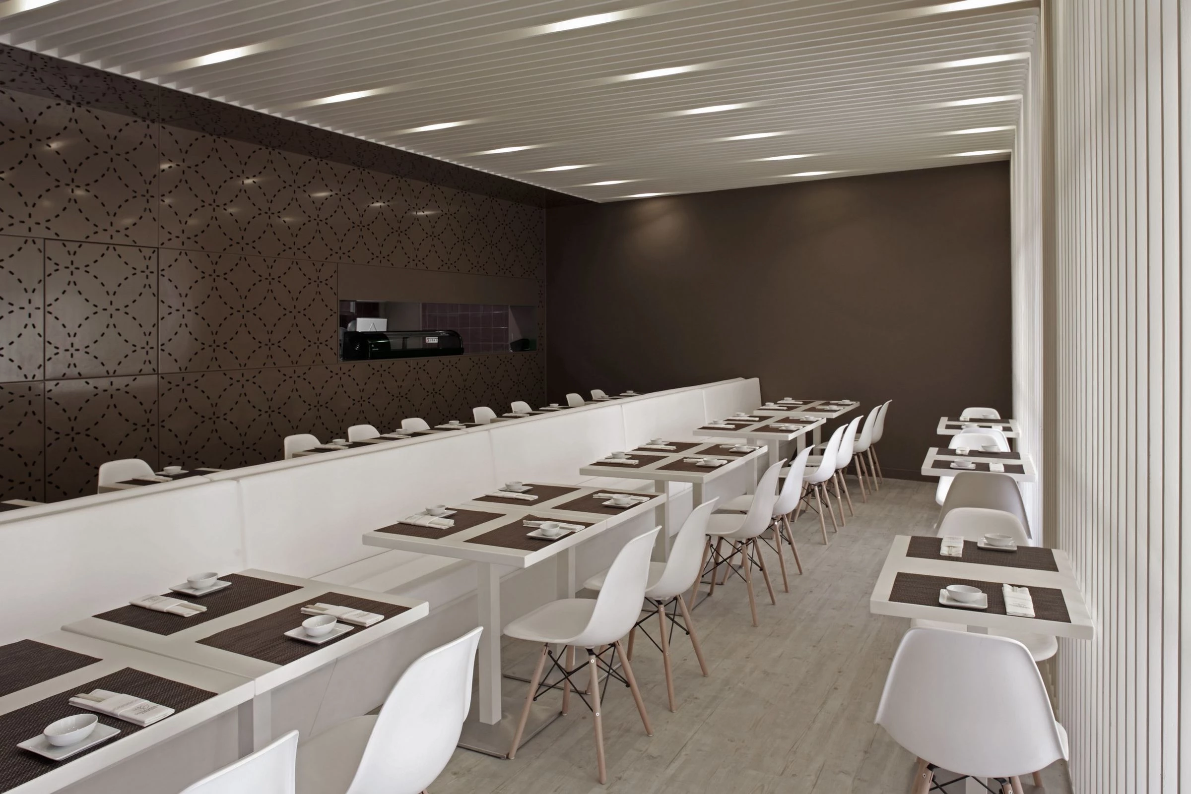 Sushihana Downtown（葡萄牙都市里的日式料理空间）-21