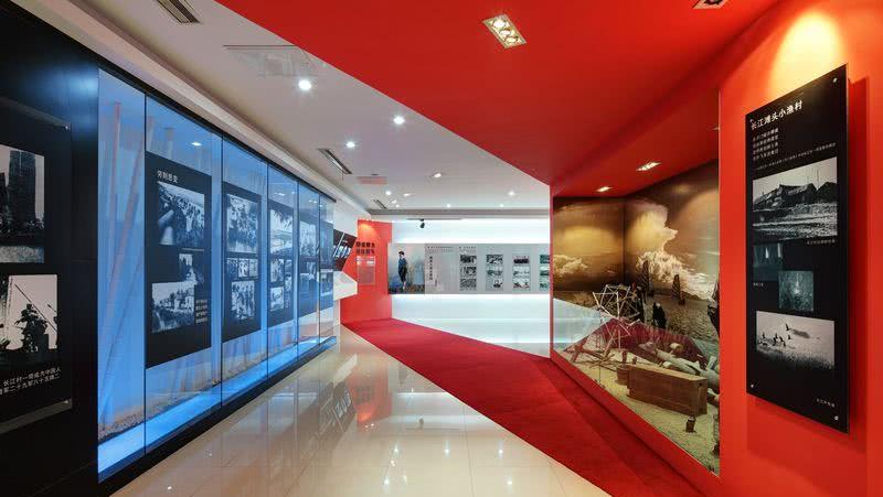 长江之路 | 长江村村史馆的红色飘带设计-7