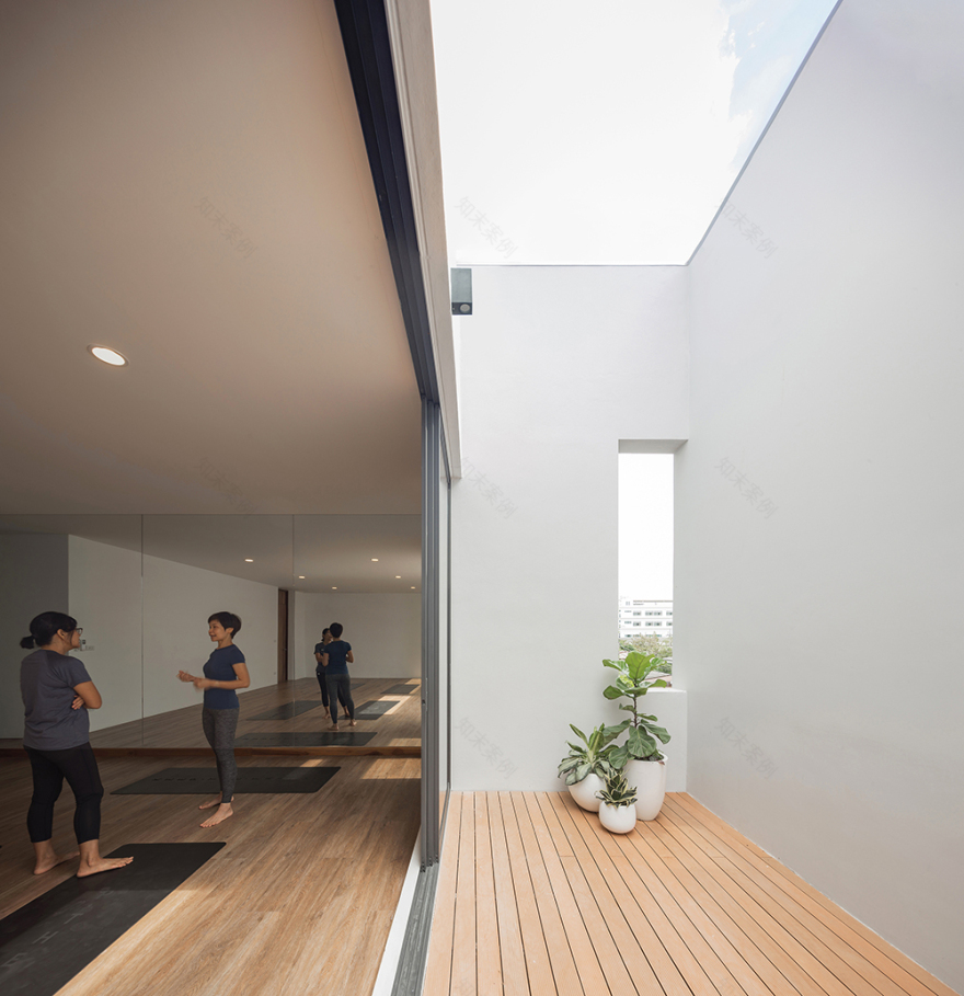 曼谷角落的优雅办公空间-26