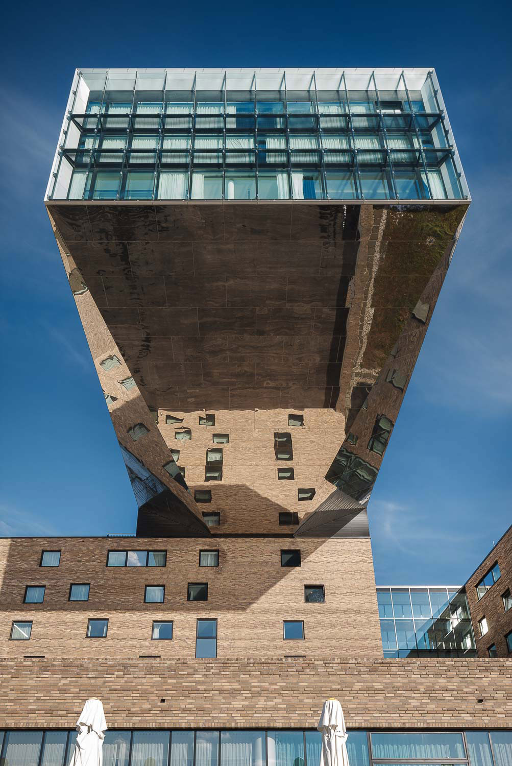 #StoriesOnDesignBy Cunning Cantilevers.-56