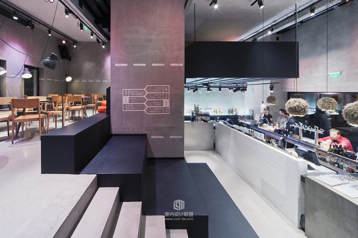 布达佩斯Kocka酒吧-3