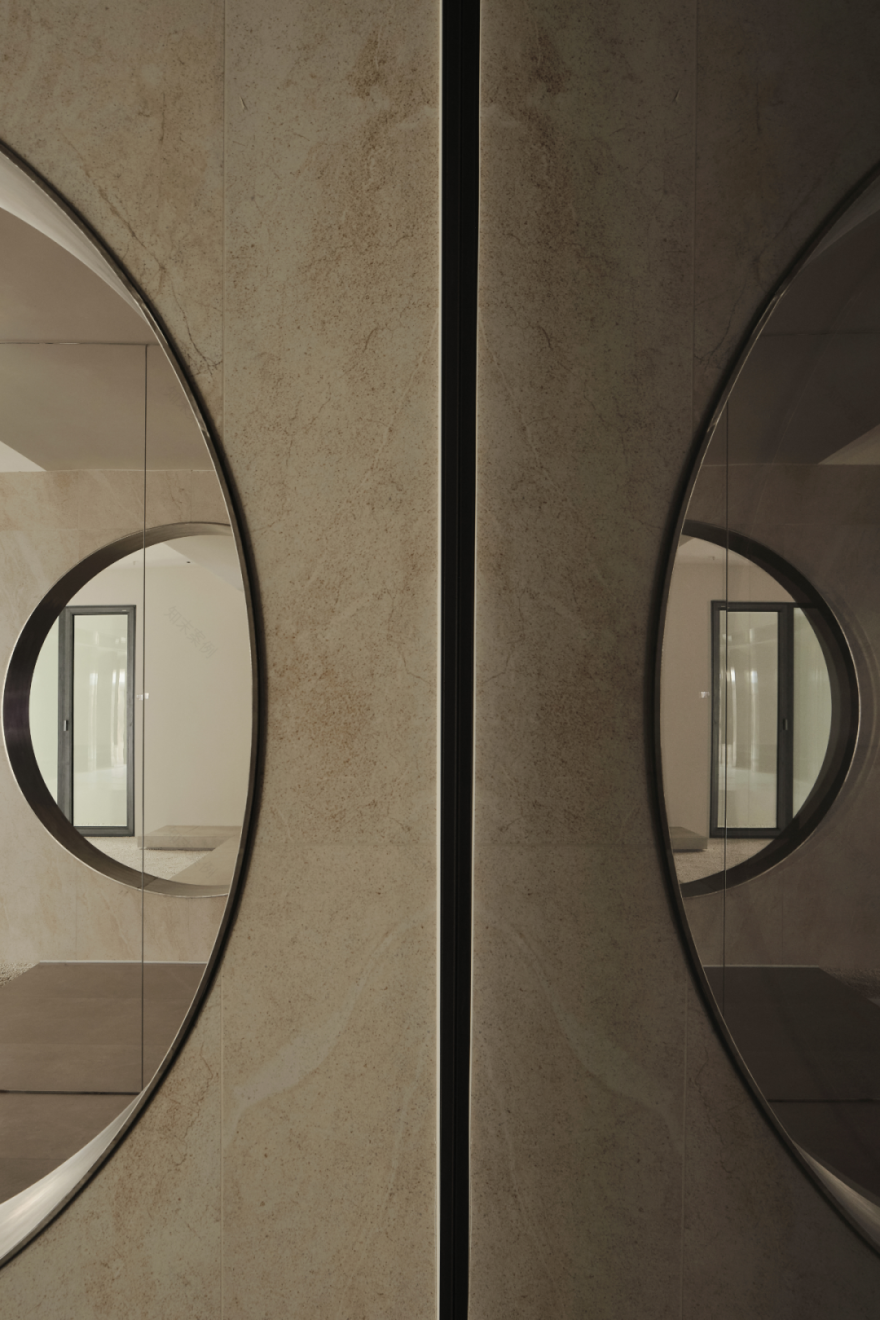 镜面延伸视觉的室内外结合展厅设计丨中国临沂丨尔我空间设计研究室-10
