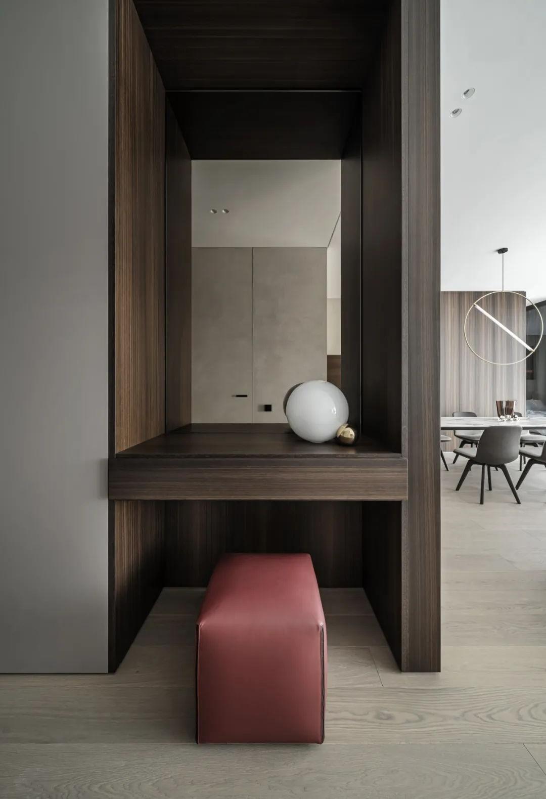 轻奢优雅的 104㎡现代家居丨乌克兰基辅丨Daria Babii-13