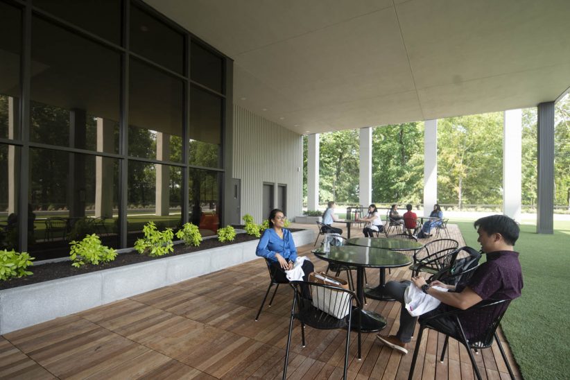 Mercer Administration and Conference Center - Smith Dalia Architects-13