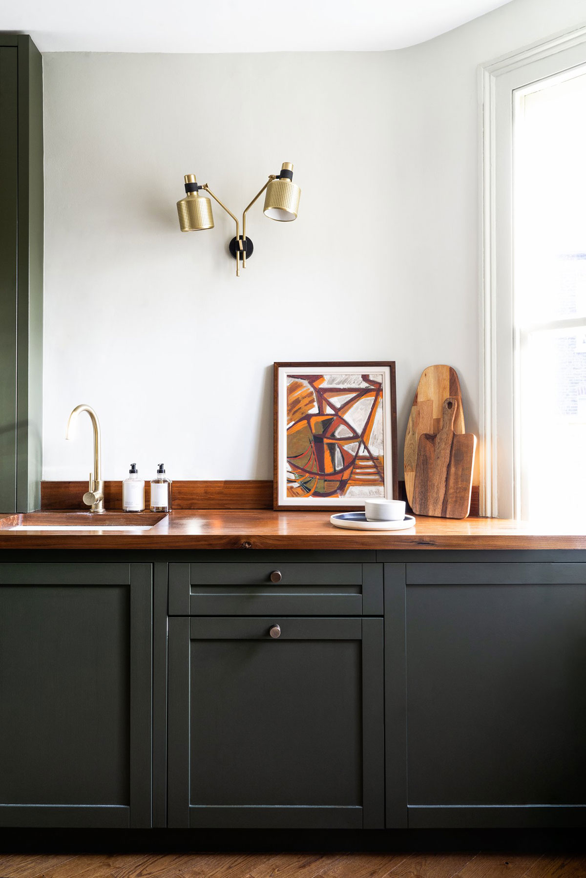 伦敦经典公寓的时尚深色调设计-13