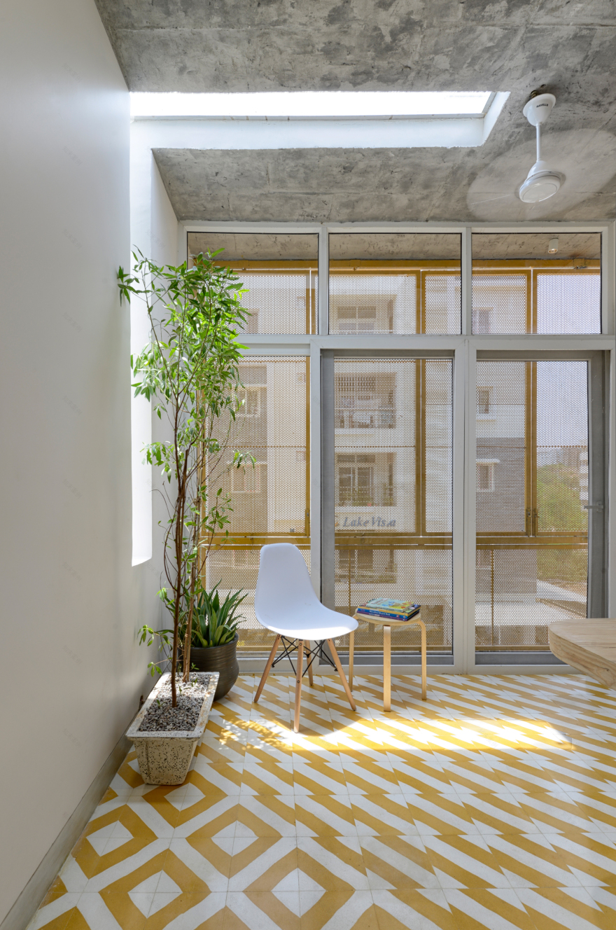 绿意环绕的生态别墅设计-15