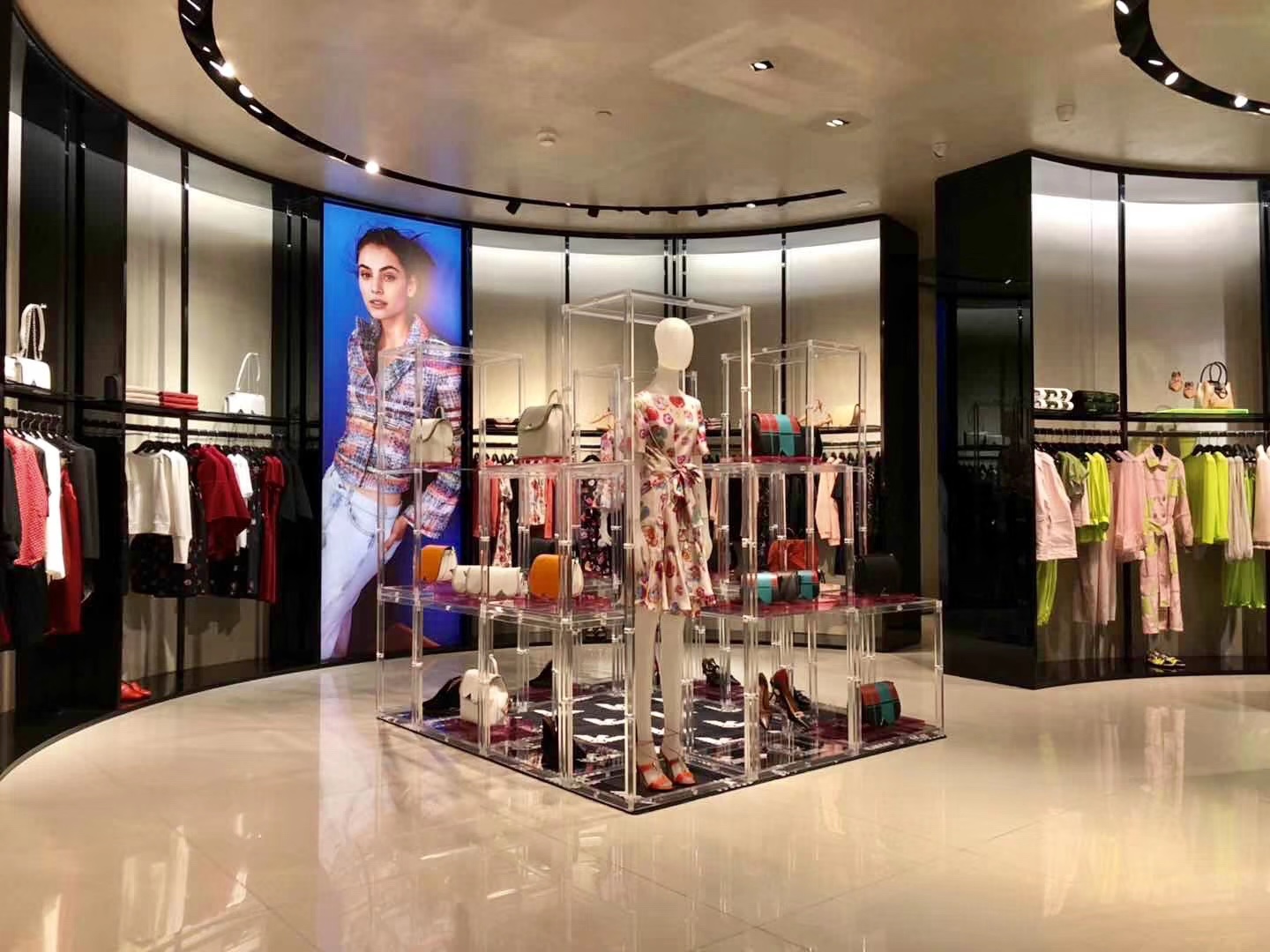 EA Visual merchandising design-7