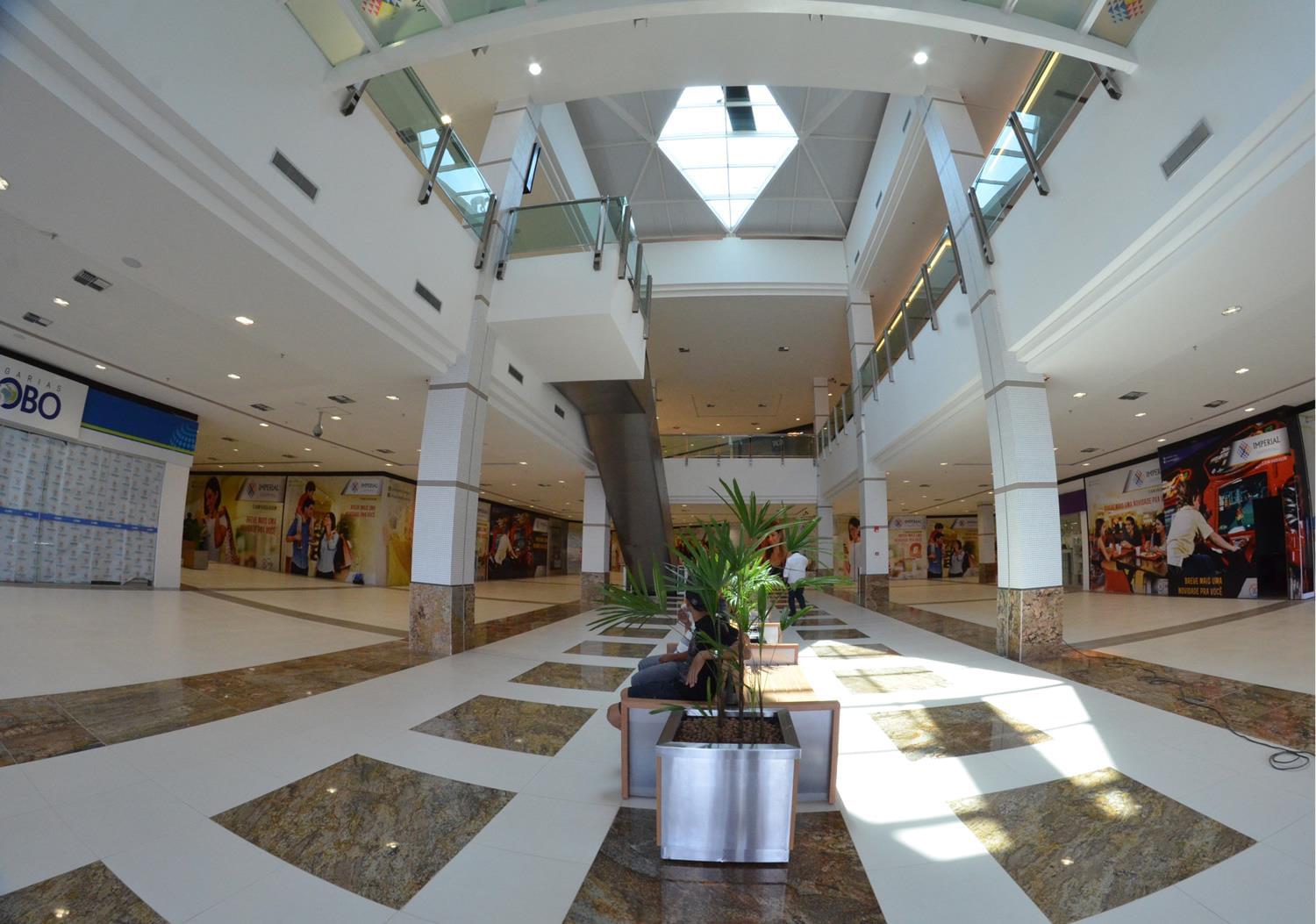 "巴西 Imperial Shopping Center | 现代舒适购物空间的典范"-7