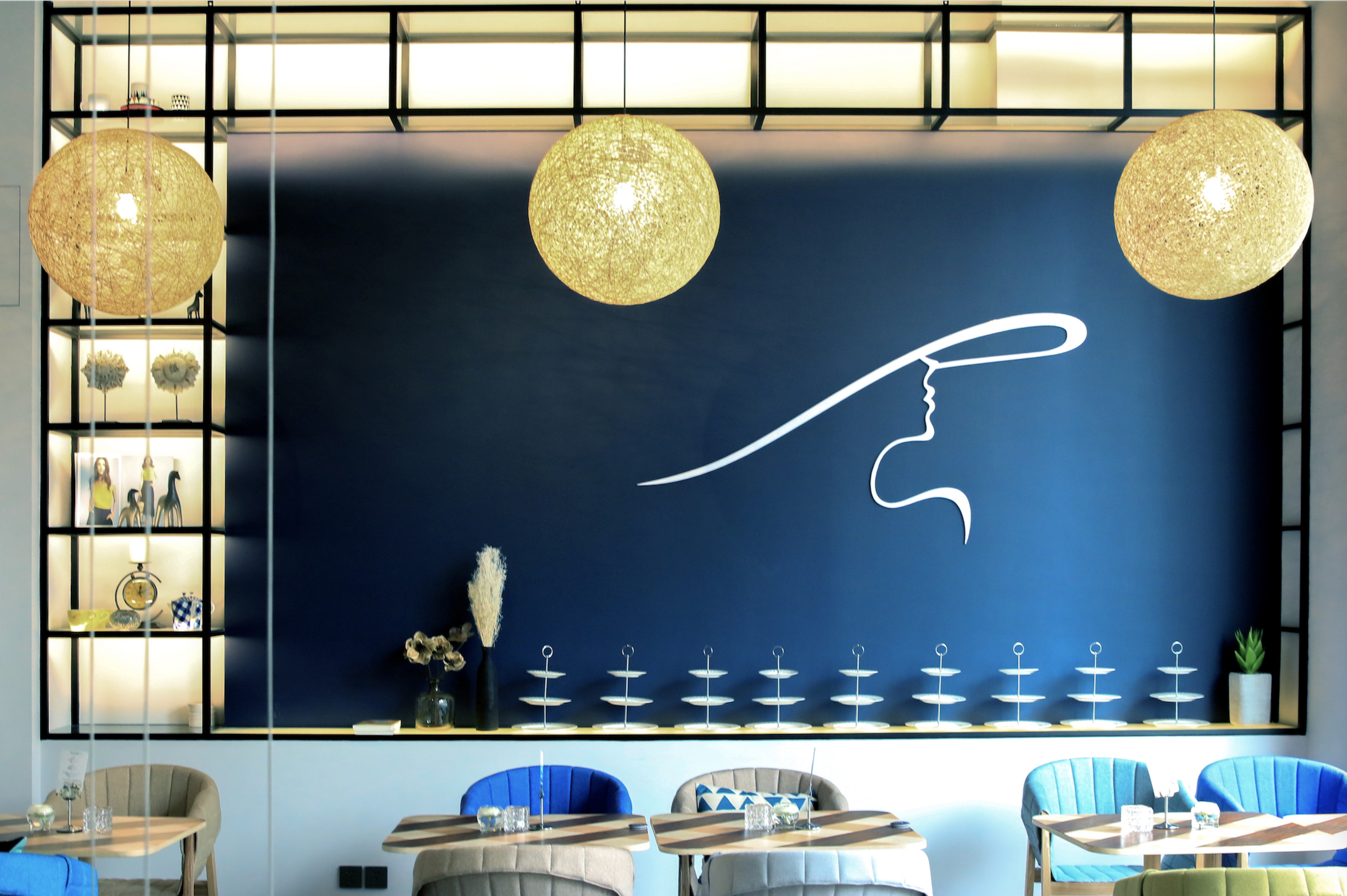 “再会吧 姑娘!” 啡概念馆 | 曲线空间与光影共舞-0