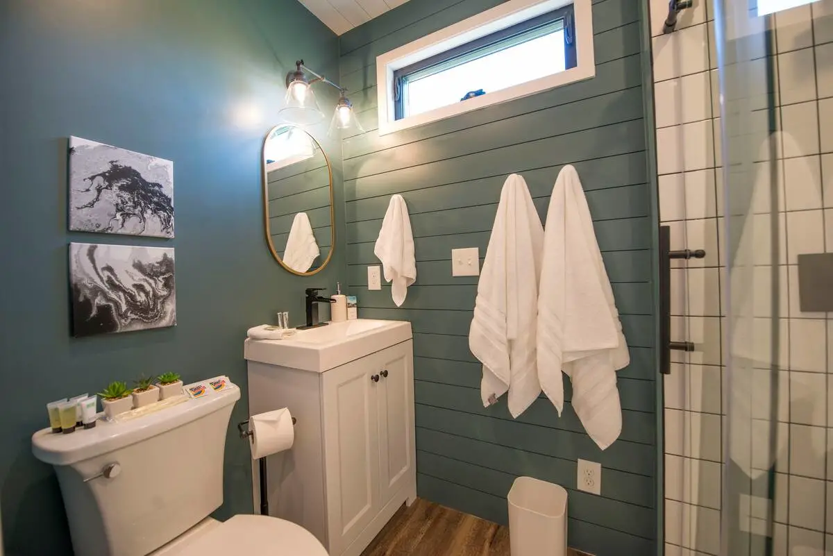 德克萨斯州 Waco 的 27m²集装箱别墅，尽享阳光与温暖-10