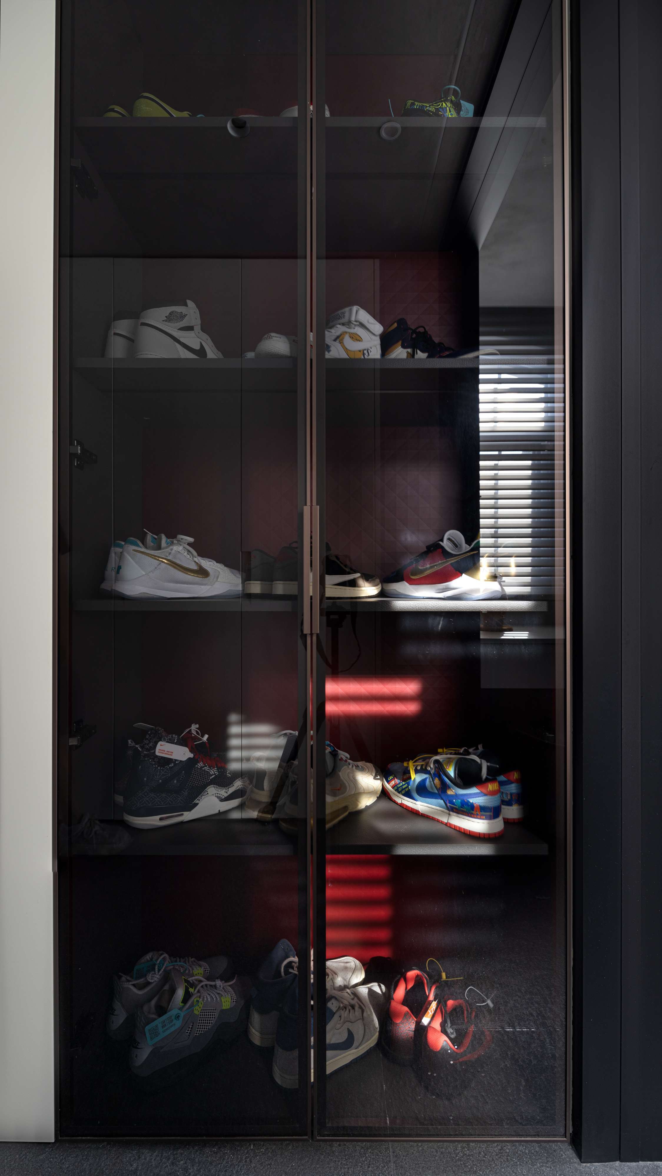 现代极简主义住宅设计丨HZ 高端设计事务所,逸品装饰-25