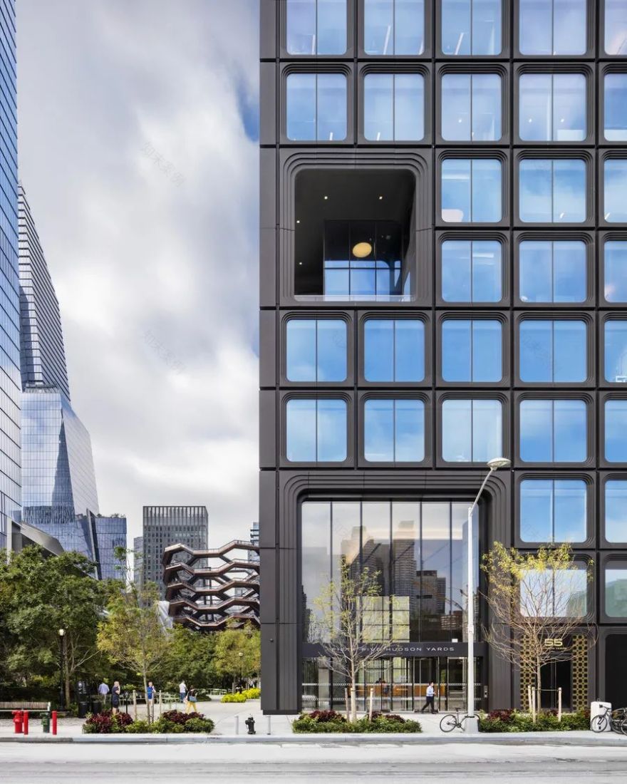 纽约哈德逊广场 55 号楼——工业铸铁美感的演绎-8