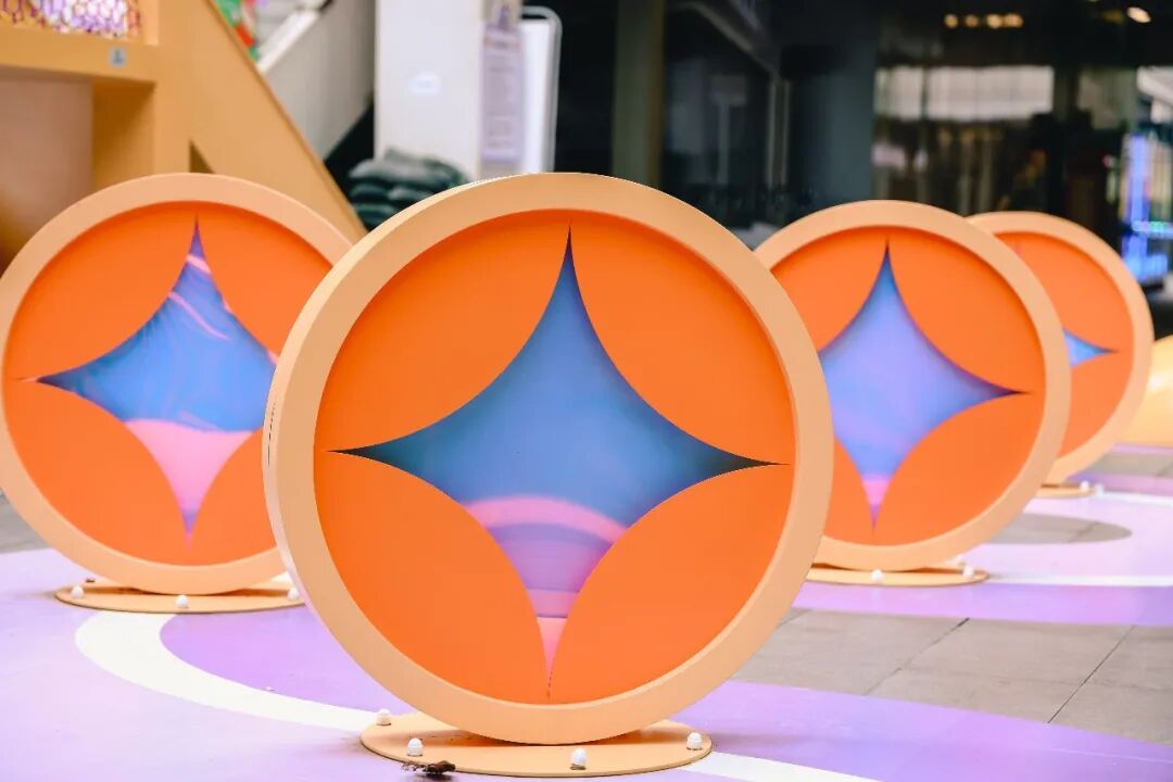 摸摸锦鲤.顽点不一样|云城万科里下沉广场改造-106