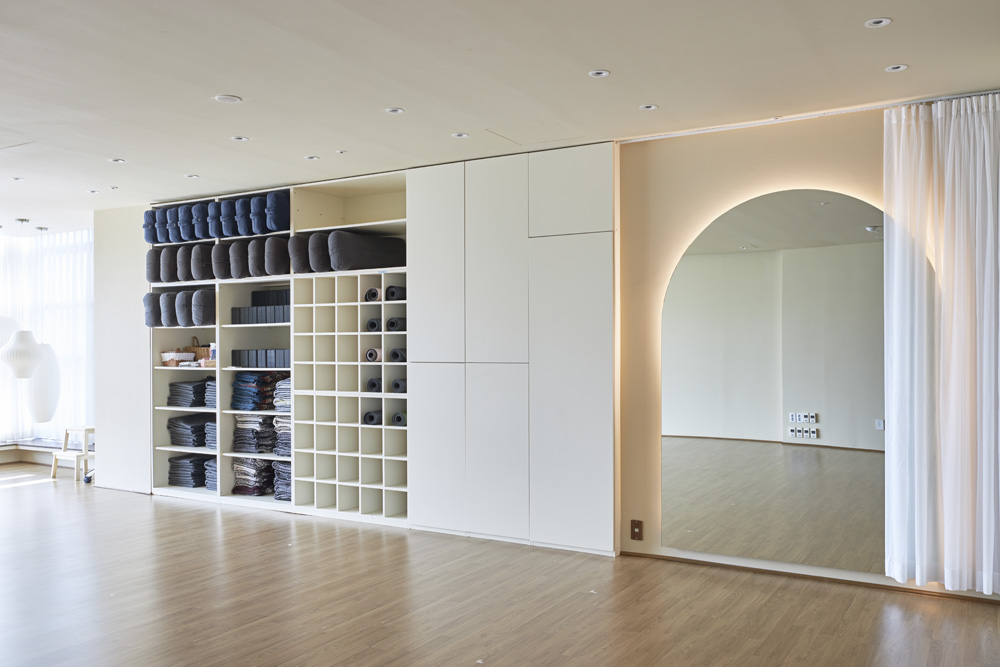 20 平米现代瑜伽室，打造宁静高雅空间-3