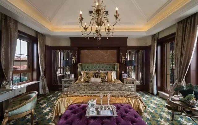 叶胤祥打造 482 平欧式别墅，再现复古优雅-17