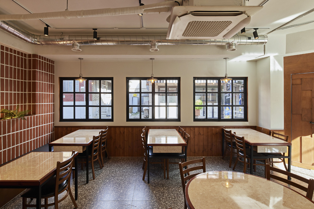 24 平米极简智能公寓，打破空间局限-9