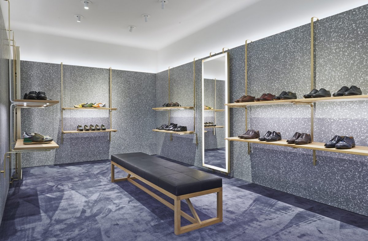 华伦天奴巴黎旗舰店丨法国巴黎-10